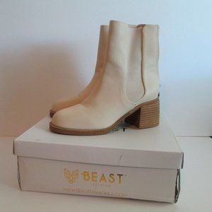 Beast Fashion Villa-01-PU Size 6.5 Nude Boots Beige Heels Zip